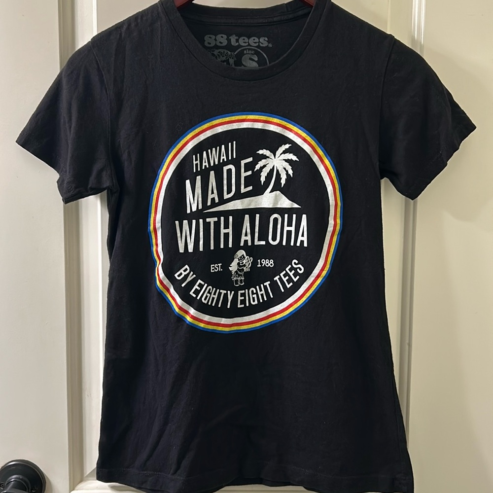 EIGHTY EIGHT TEES Hawaii Made with Aloha Black Tee, Sz S